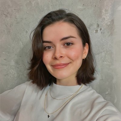 Portrait of Léa Santos